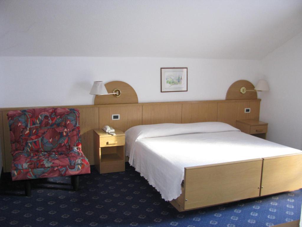 Hotel Nes Crepes ポッツァ・ディ・ファッサ 部屋 写真