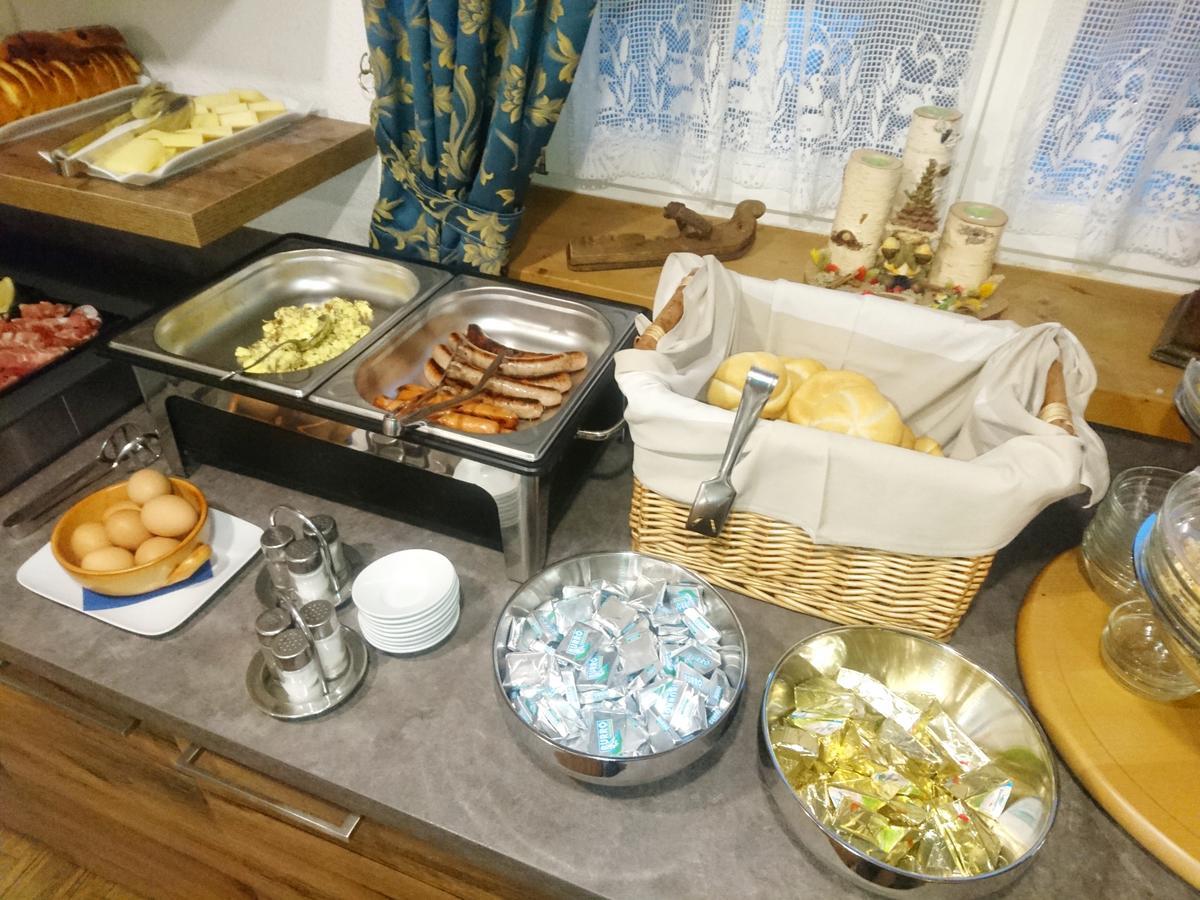 Hotel Nes Crepes ポッツァ・ディ・ファッサ エクステリア 写真